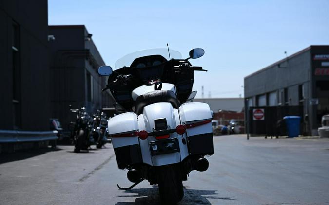 2025 Indian Motorcycle® Challenger® Elite White Crystal