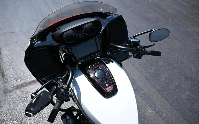 2025 Indian Motorcycle® Challenger® Elite White Crystal