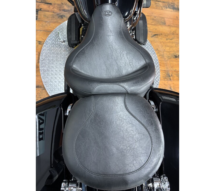 2019 Harley-Davidson® Street Glide® Special BLACK