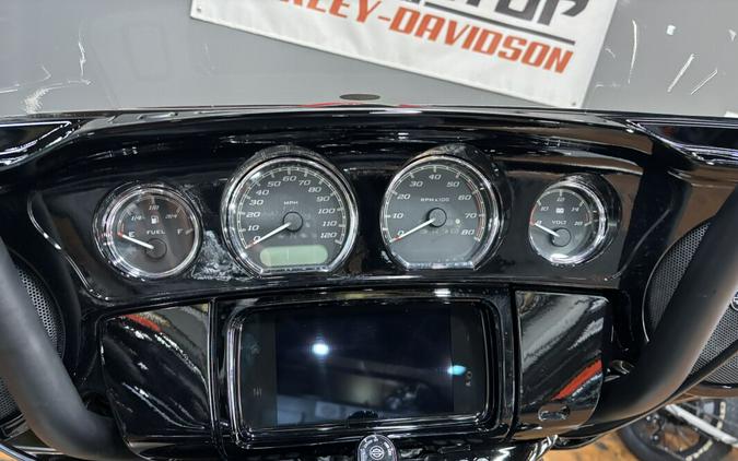 2019 Harley-Davidson® Street Glide® Special BLACK