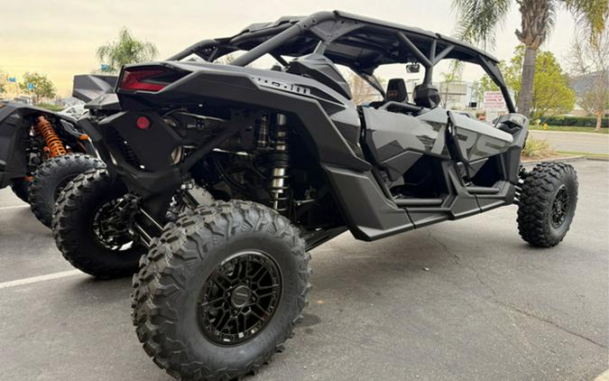 2026 Can-Am Maverick X3 Max X RS Turbo RR Triple Black_4.5 In