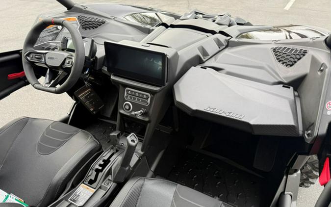 2026 Can-Am Maverick X3 Max X RS Turbo RR Triple Black_4.5 In