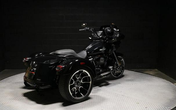 2026 Harley-Davidson® FLTRT - Road Glide® 3