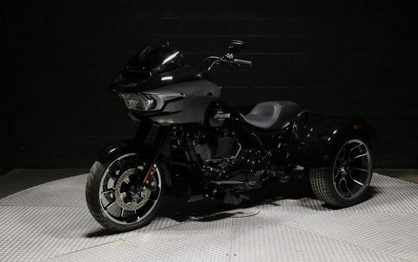 2026 Harley-Davidson® FLTRT - Road Glide® 3