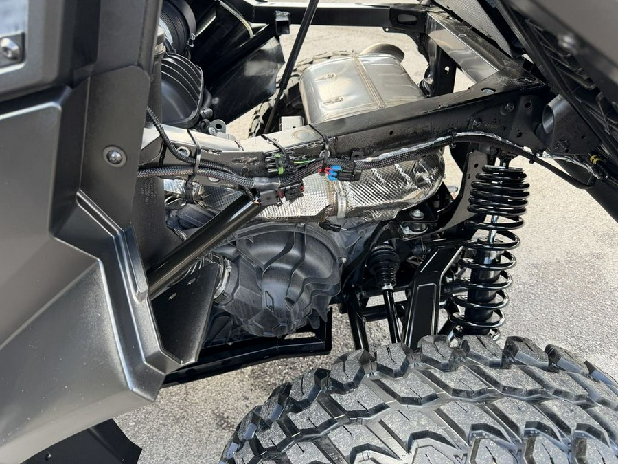 2023 Can-Am® Commander XT 1000R