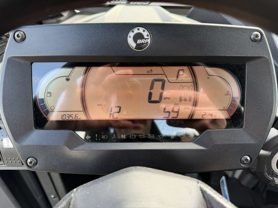 2023 Can-Am® Commander XT 1000R