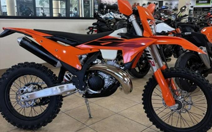 2027 KTM XC 300 W