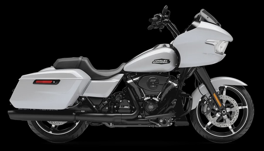 2024 Harley-Davidson Road Glide® White Onyx Pearl - Black Finish