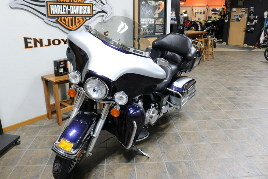 2009 Harley-Davidson® FLHTCU - Ultra Classic® Electra Glide®