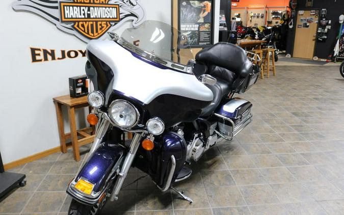 2009 Harley-Davidson® FLHTCU - Ultra Classic® Electra Glide®