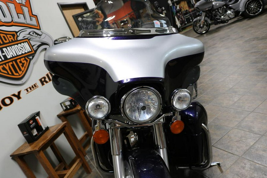 2009 Harley-Davidson® FLHTCU - Ultra Classic® Electra Glide®