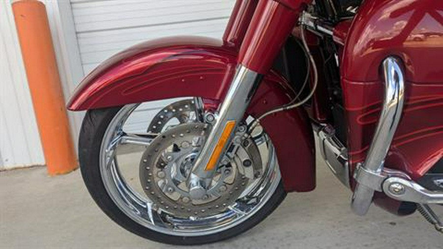 2016 Harley-Davidson CVO™ Street Glide®