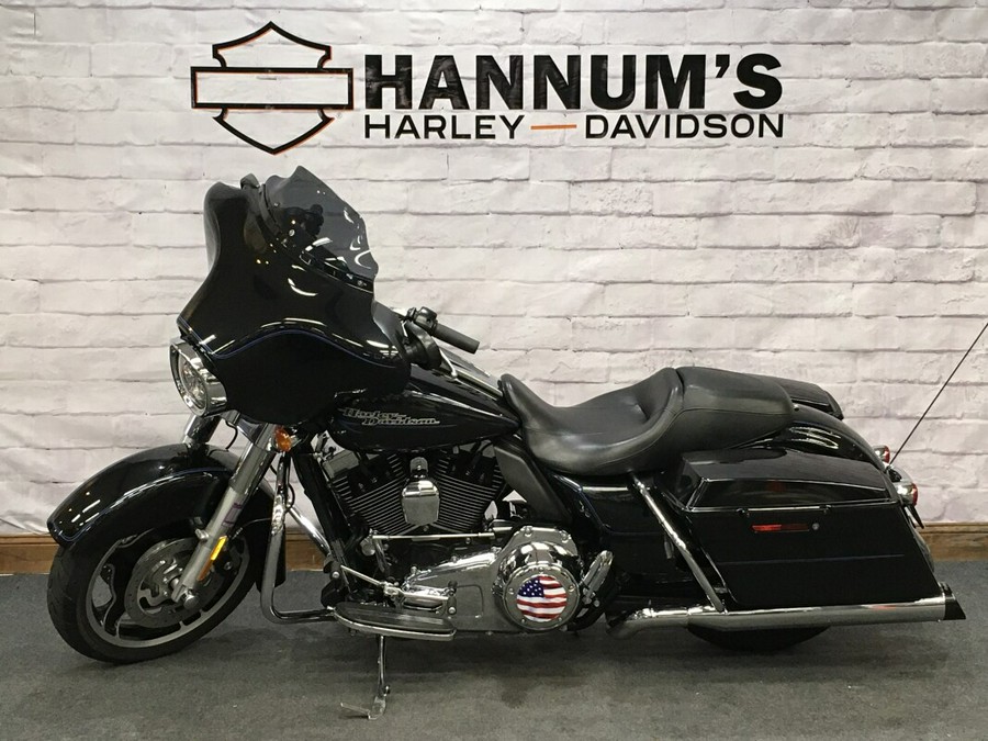 2013 Harley-Davidson Street Glide Midnight Pearl FLHX