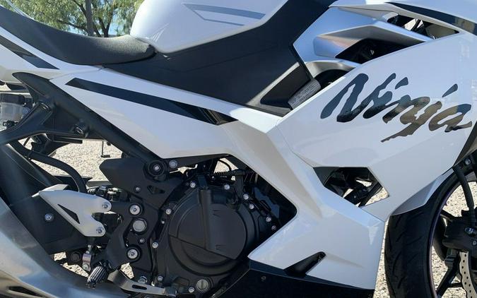 2023 Kawasaki Ninja® 400 KRT Edition