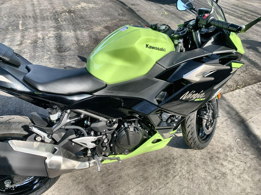 2026 Kawasaki NINJA 500 SE ABS