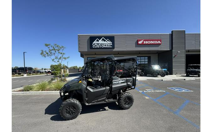 2026 Pioneer 700-4 Deluxe - Honda