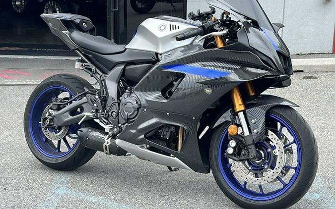 2025 Yamaha YZF R7