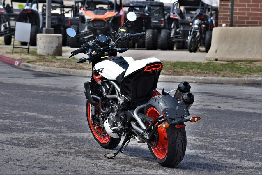 2023 Indian Motorcycle® FTR Sport White Lightning/Indy Red