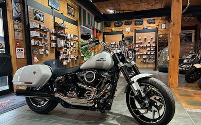 2021 Harley-Davidson Sport Glide Stone Washed White Pearl