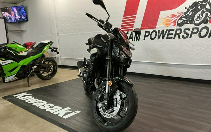 2025 Kawasaki ZR900SSFNN