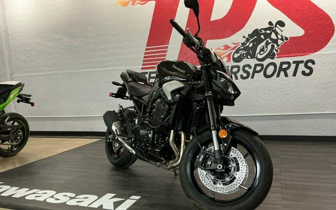 2025 Kawasaki ZR900SSFNN
