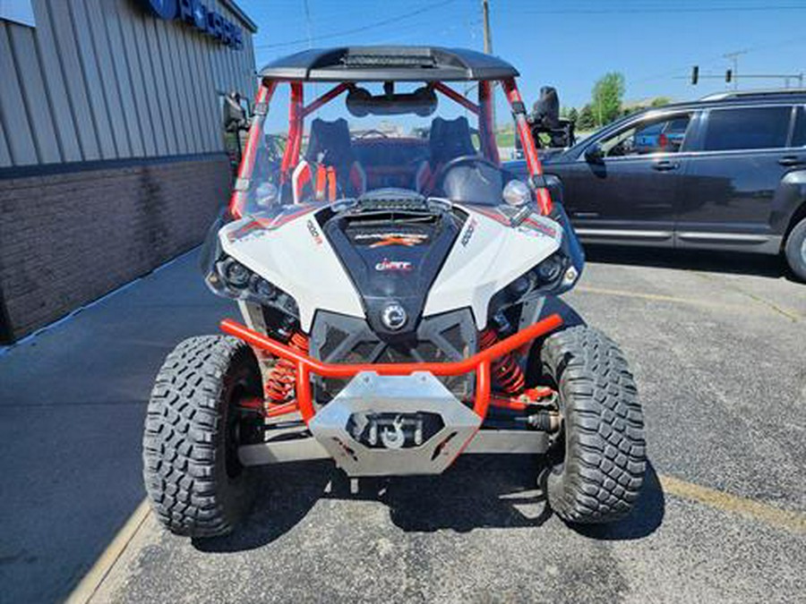 2015 Can-Am Maverick™ X® xc DPS™ 1000R