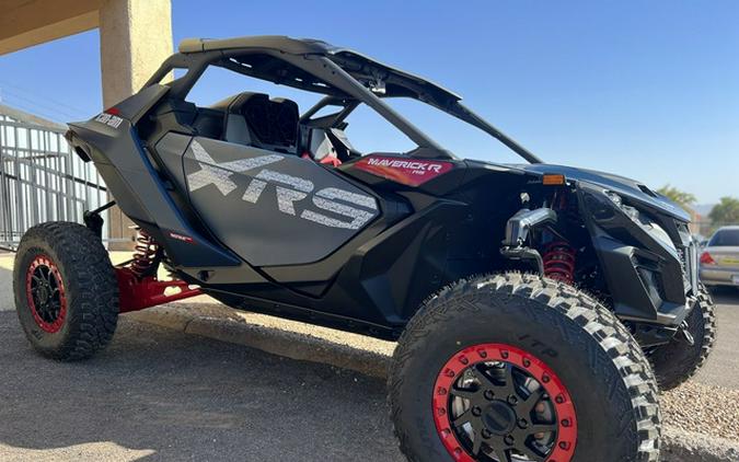 2025 Can-Am Maverick R X RS with Smart-Shox Dusty Navy & Legio