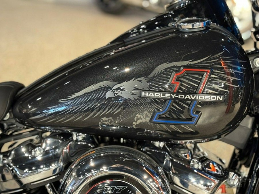 2026 Harley-Davidson Softail FLHC - Heritage Classic