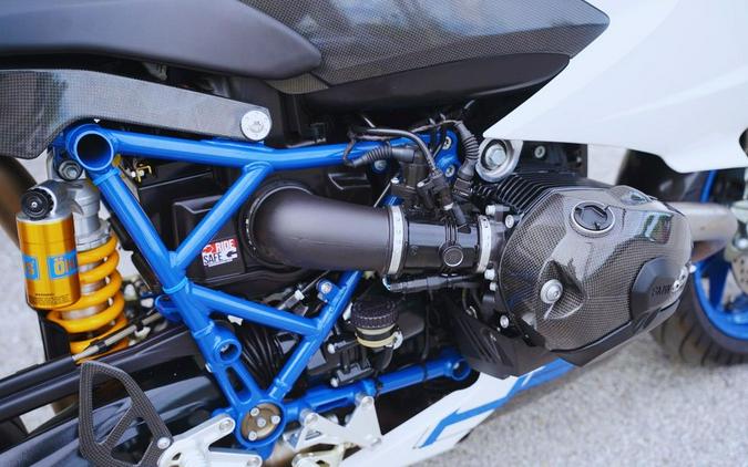 2009 BMW HP2