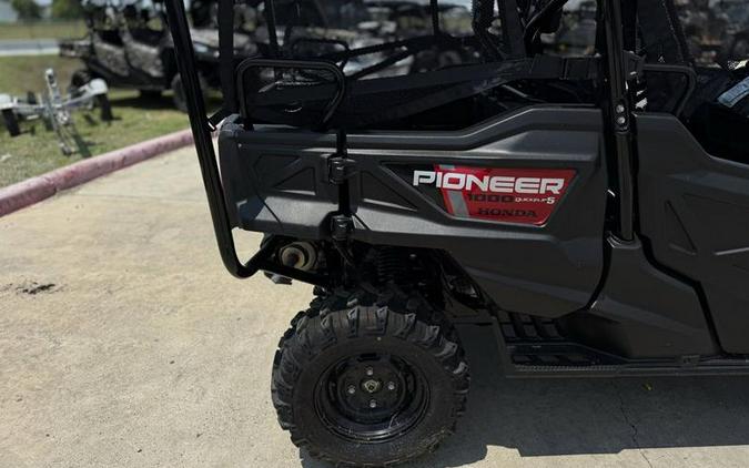 2025 Honda® Pioneer 1000-5