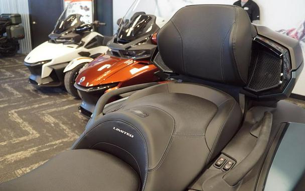 2026 Can-Am® Spyder RT Limited Dark