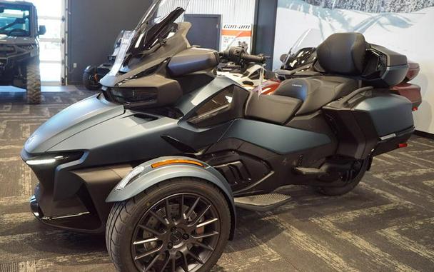 2026 Can-Am® Spyder RT Limited Dark