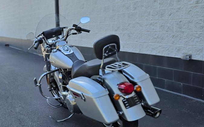 2014 Harley-Davidson® Switchback™ SILVER