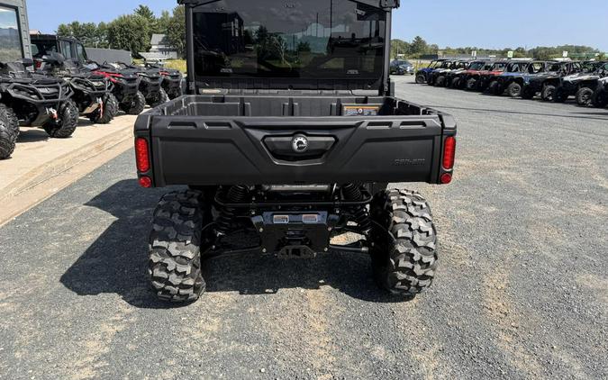 2025 Can-Am DEFENDER DPS CAB HD9