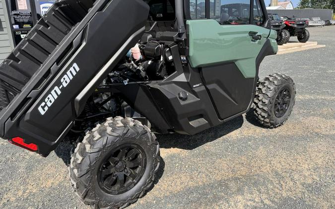 2025 Can-Am DEFENDER DPS CAB HD9