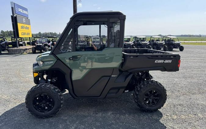 2025 Can-Am DEFENDER DPS CAB HD9