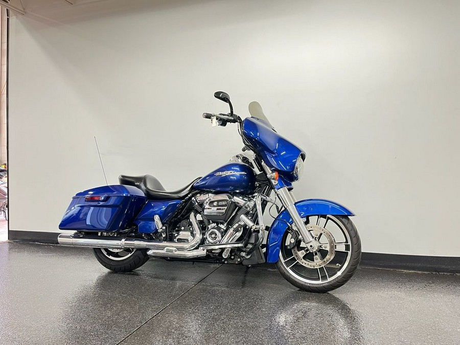 2017 Harley-Davidson® FLHXS - Street Glide® Special