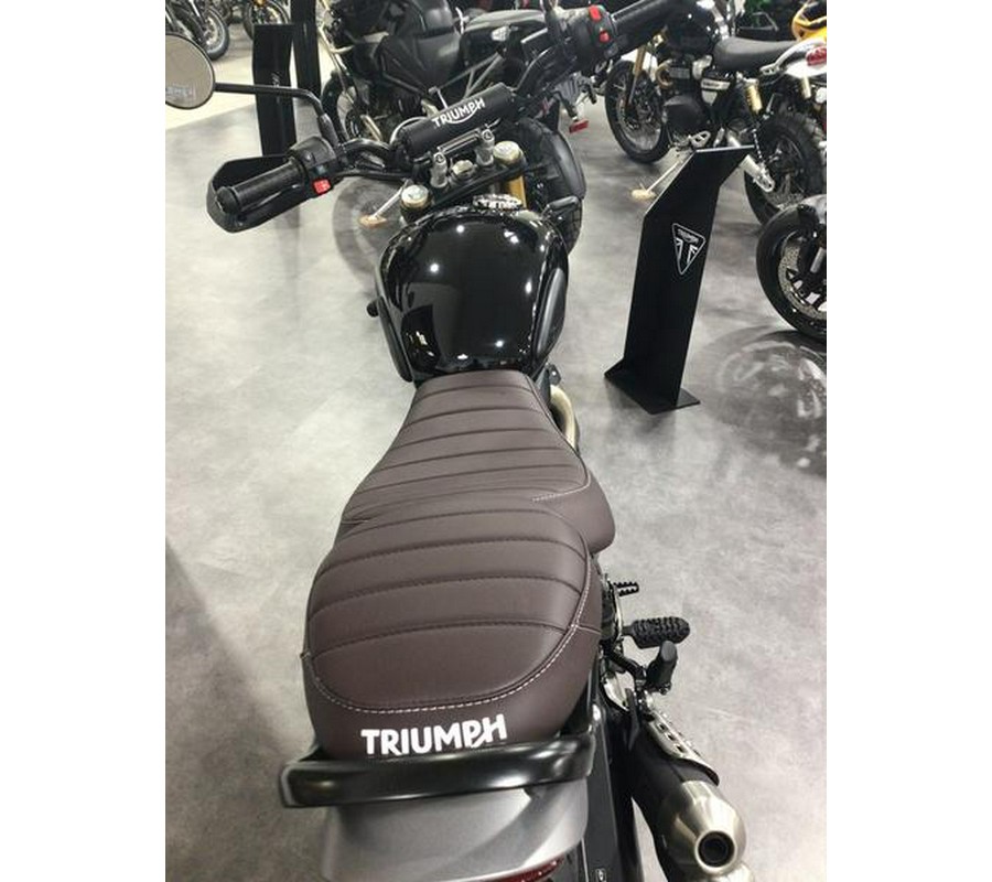 2025 Triumph Scrambler 400 X Phantom Black / Silver Ice