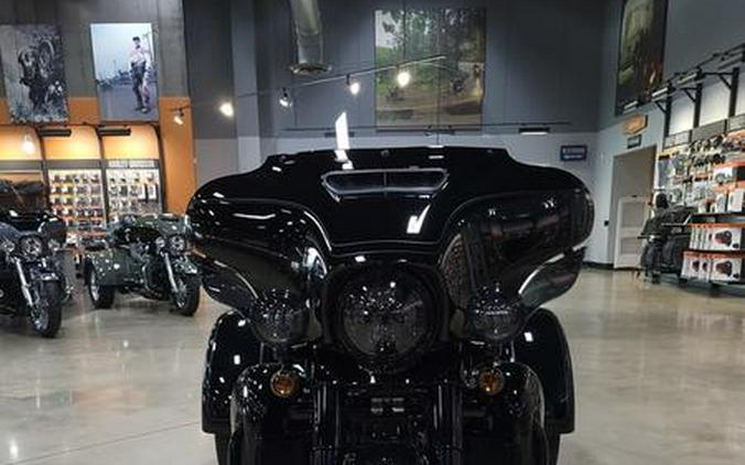 2025 Harley-Davidson® FLHTCUTG - Tri Glide® Ultra