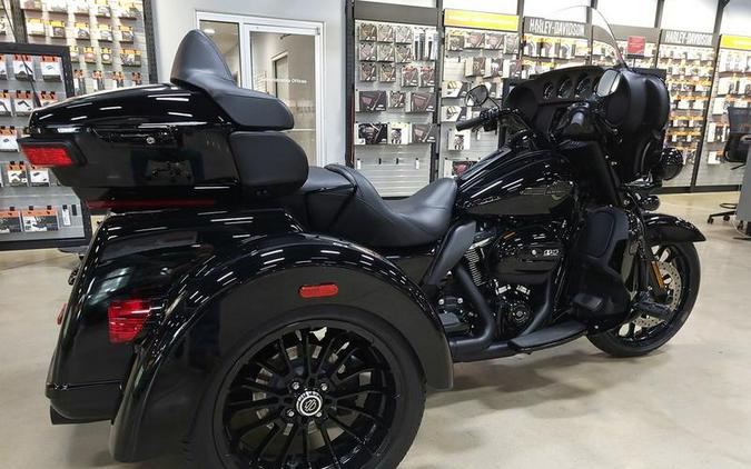 2025 Harley-Davidson® FLHTCUTG - Tri Glide® Ultra