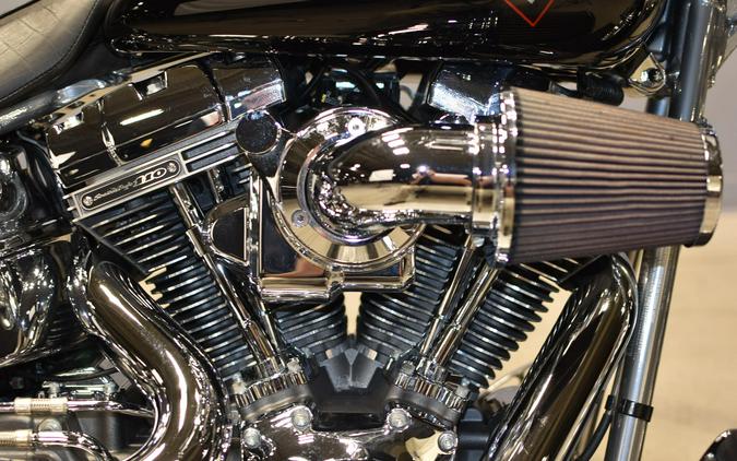 2013 Harley-Davidson CVO Breakout FXSBSE