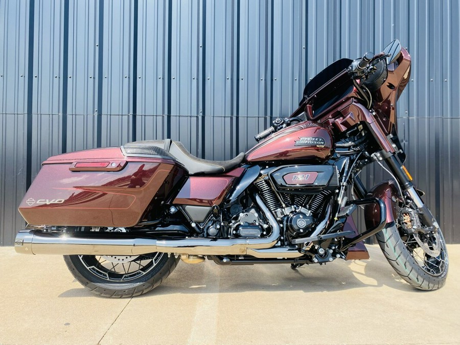 FLHXSE 2024 CVO™ Street Glide®