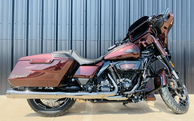 FLHXSE 2024 CVO™ Street Glide®