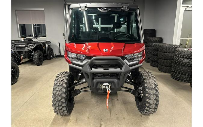 2024 Can-Am Defender 6x6 Limited HD10