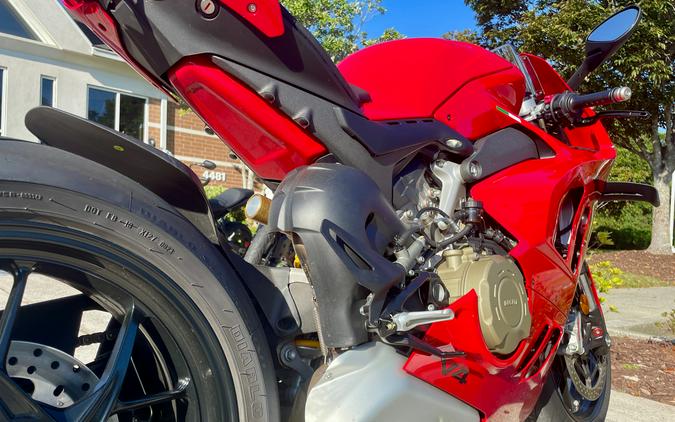 2023 Ducati Panigale V4