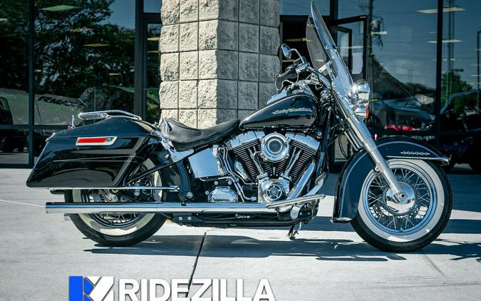 2017 Harley-Davidson Softail® Deluxe