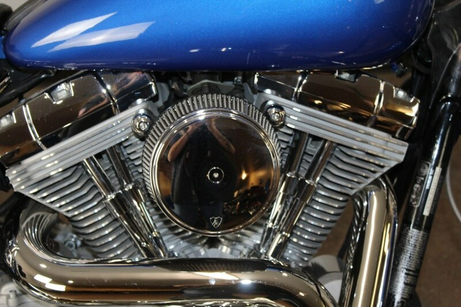 Harley-Davidson® Street Bob® 2009 FXDBP 340536T BLACK