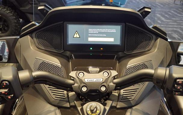 2026 Can-Am® Spyder RT Limited Dark