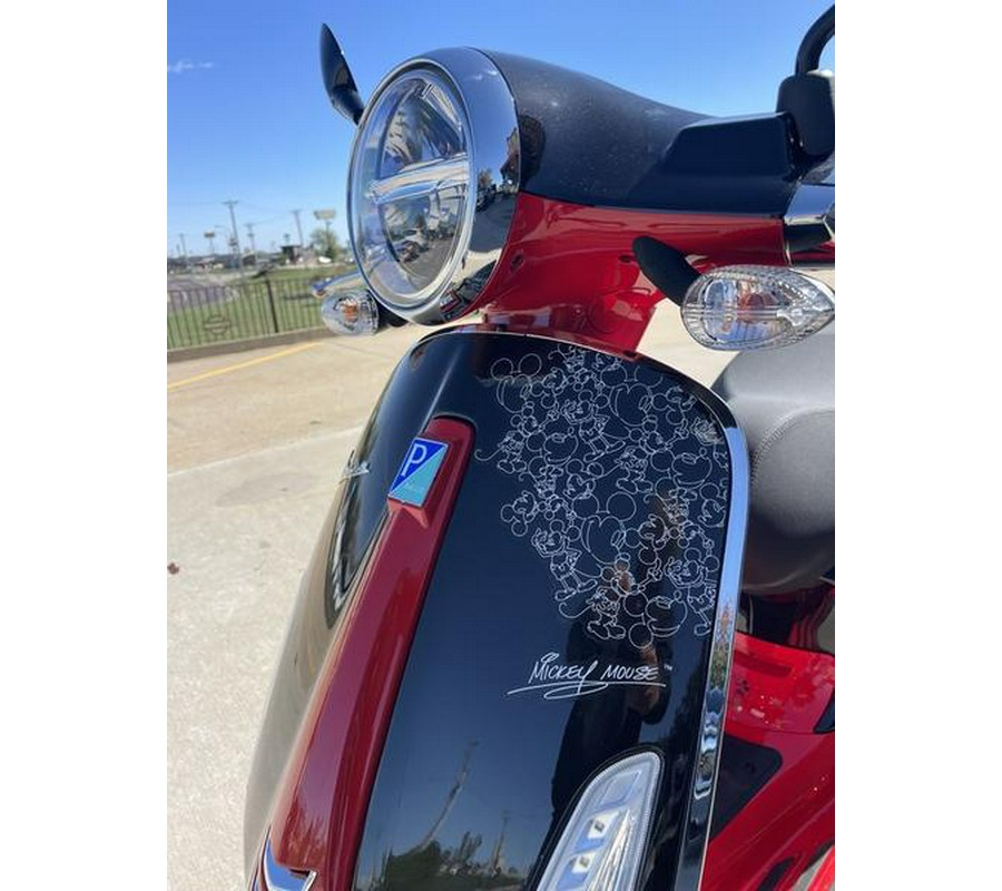 2025 Vespa Primavera 50 Disney Mickey Mouse Edition