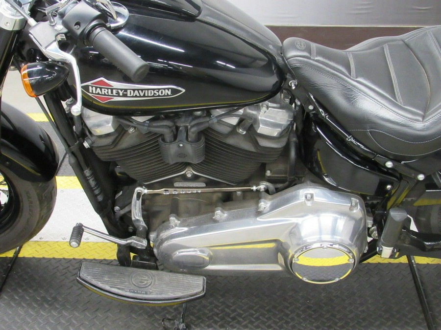 2020 Harley-Davidson® FLSL - Softail® Softail Slim®